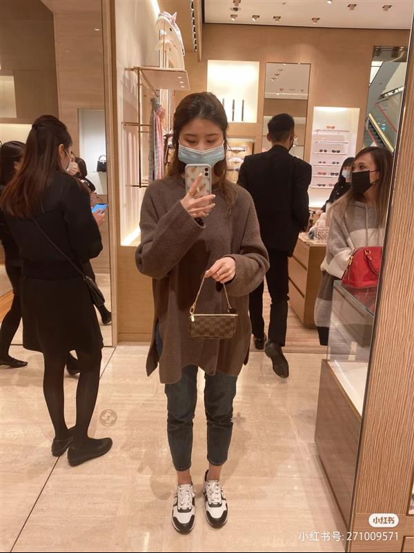 2026122105458941 580